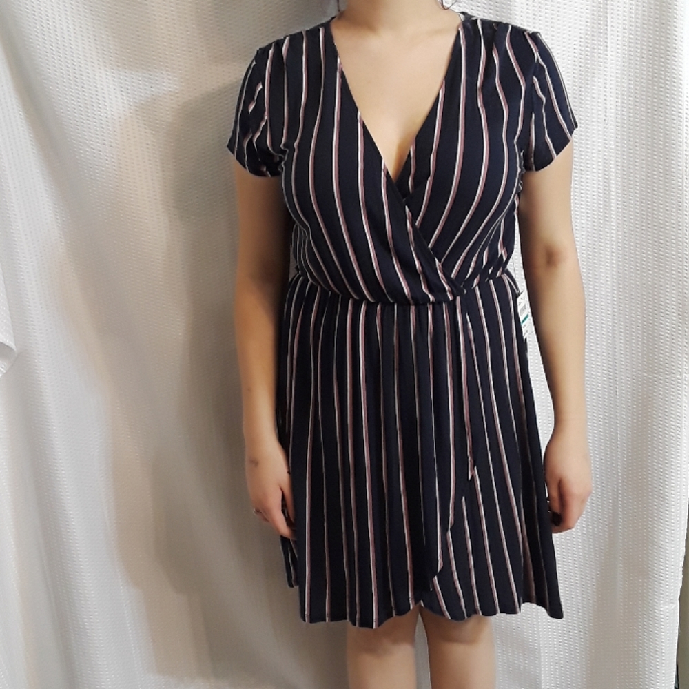 As You Wish women's size large Navy burgundy and w